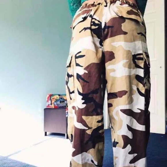 Camouflage Cargo Pants - Picture 2 of 3